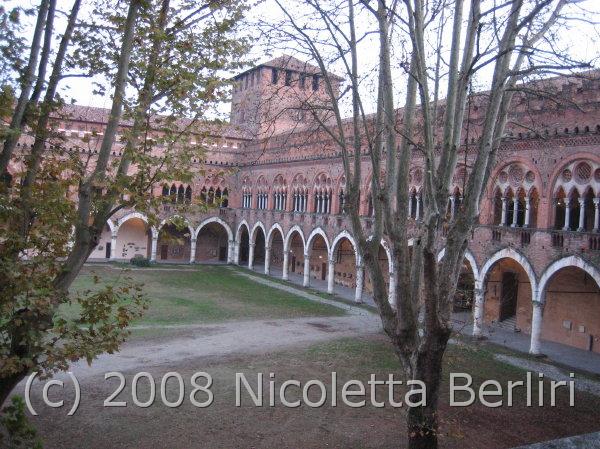 Pavia - Cortile del Castello Visconteo