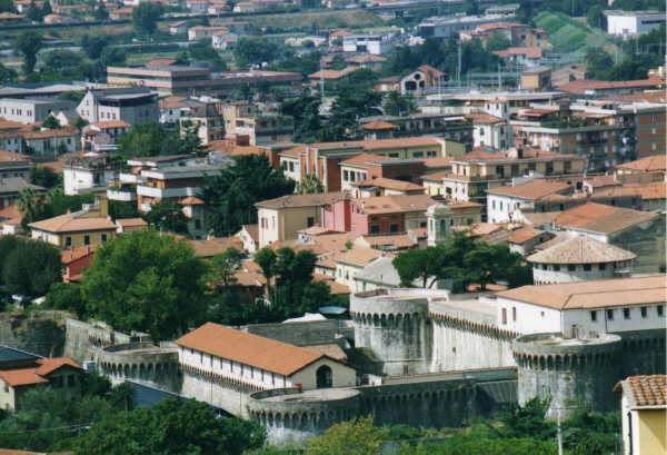 Sarzana, vista aerea della Rocca